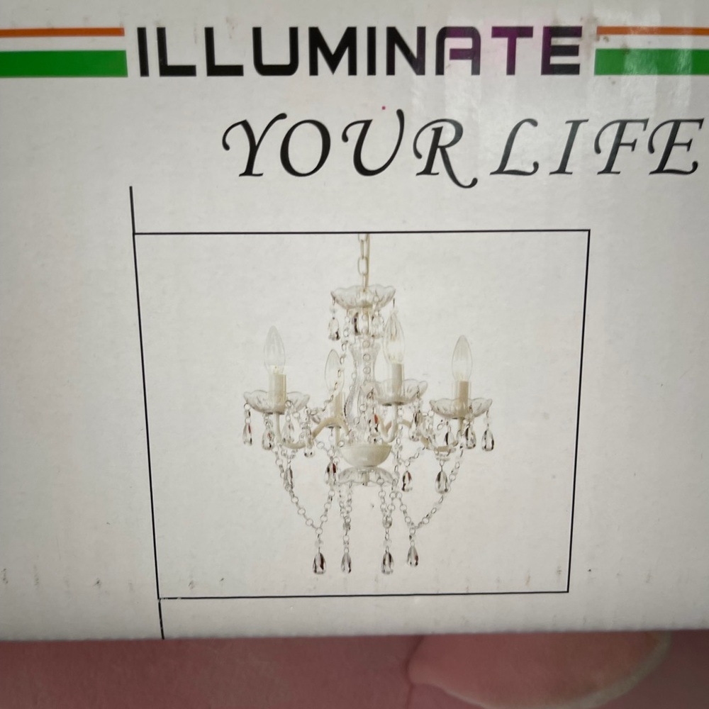 Crystal Chandelier - Elegant baby pink